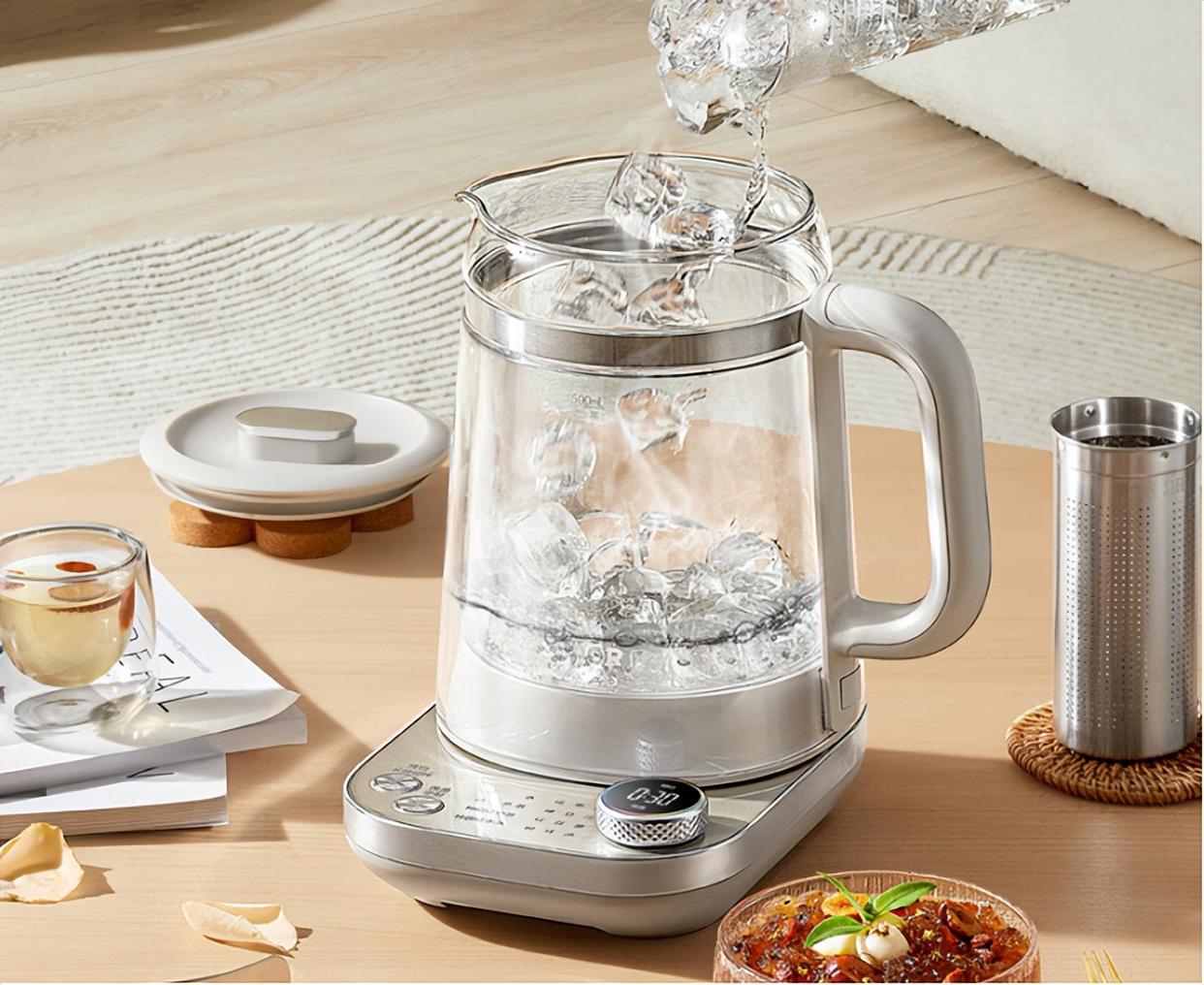 電熱水壺哪個(gè)品牌好？五大熱門(mén)機(jī)型實(shí)測(cè)評(píng)選，結(jié)果可能和你想的不一樣